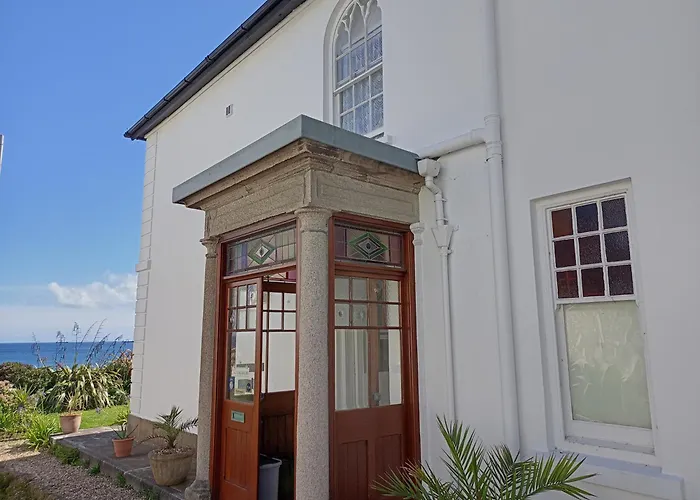 Mount Royal - Penzance Bed & Breakfast